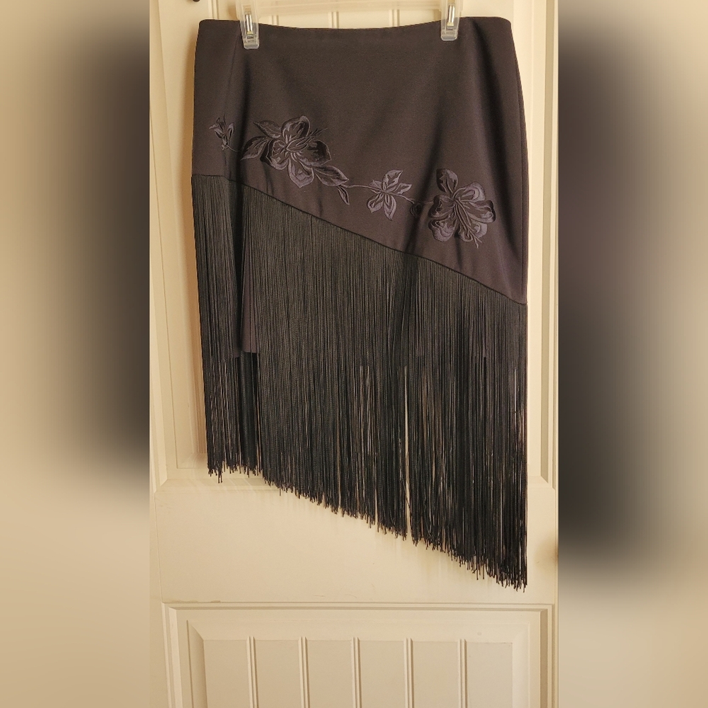 Vintage Y2k Cache Black Midi Skirt with Floral And Fringe 12